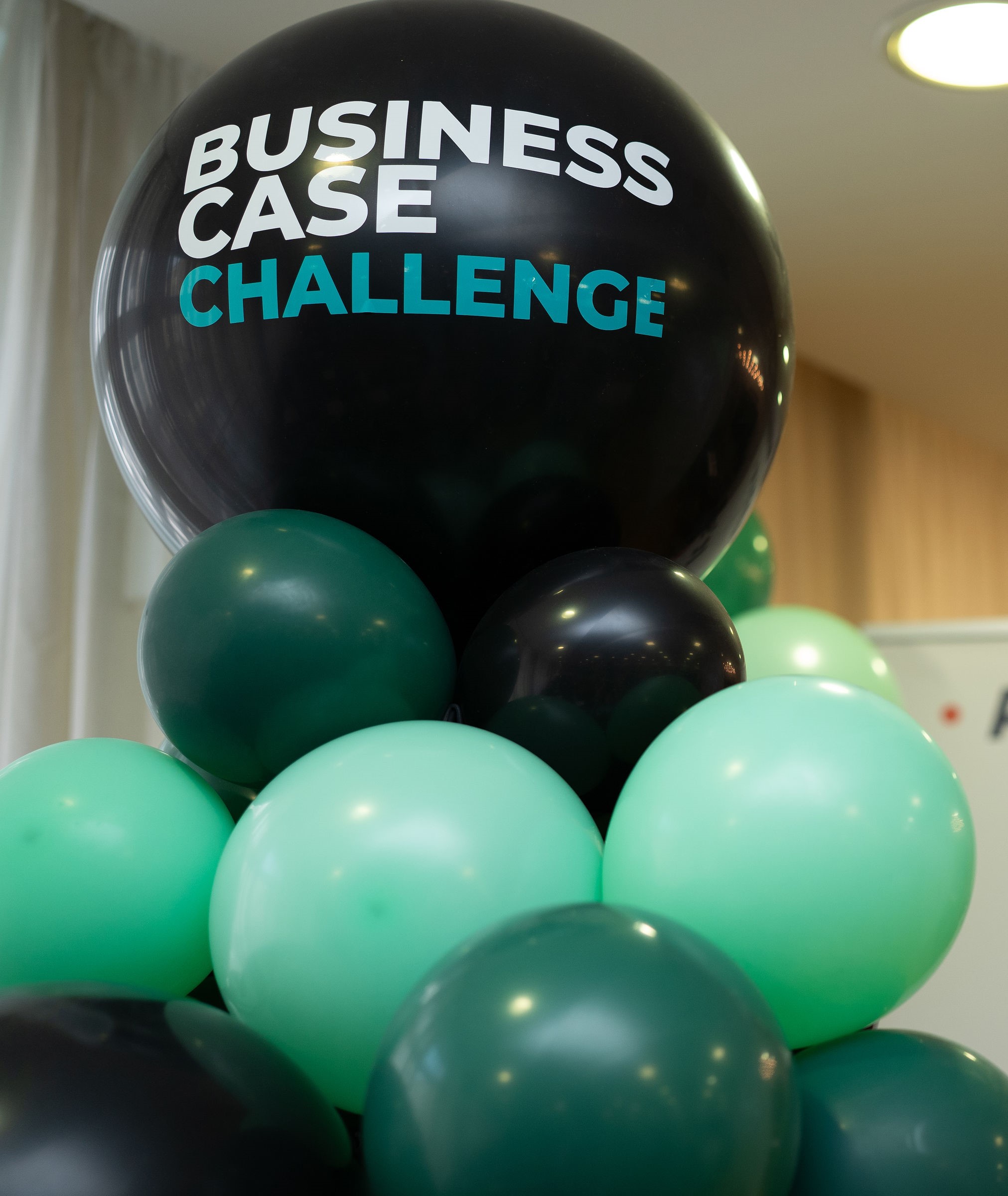 Baloni na Business Case Challenge događaju